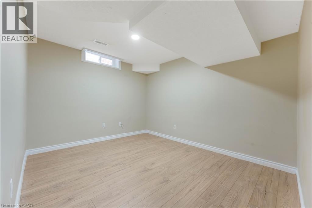 135 Veronica Drive, Kitchener, Ontario  N2A 4E6 - Photo 33 - 40815848