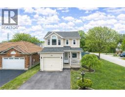 135 VERONICA Drive, Kitchener, Ontario