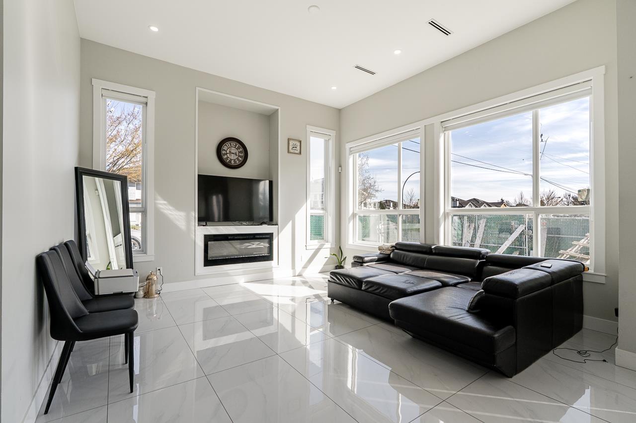 9185 139 Street, Surrey, British Columbia  V3V 1J2 - Photo 2 - R3106298