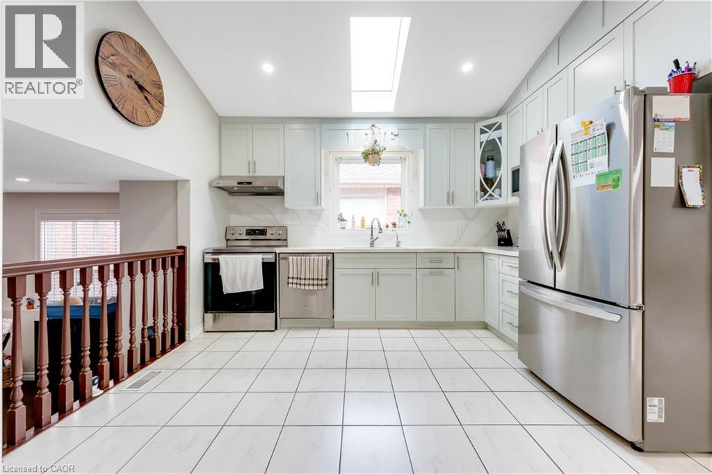 183 Bush Clover Crescent, Kitchener, Ontario  N2E 3P7 - Photo 9 - 40813889