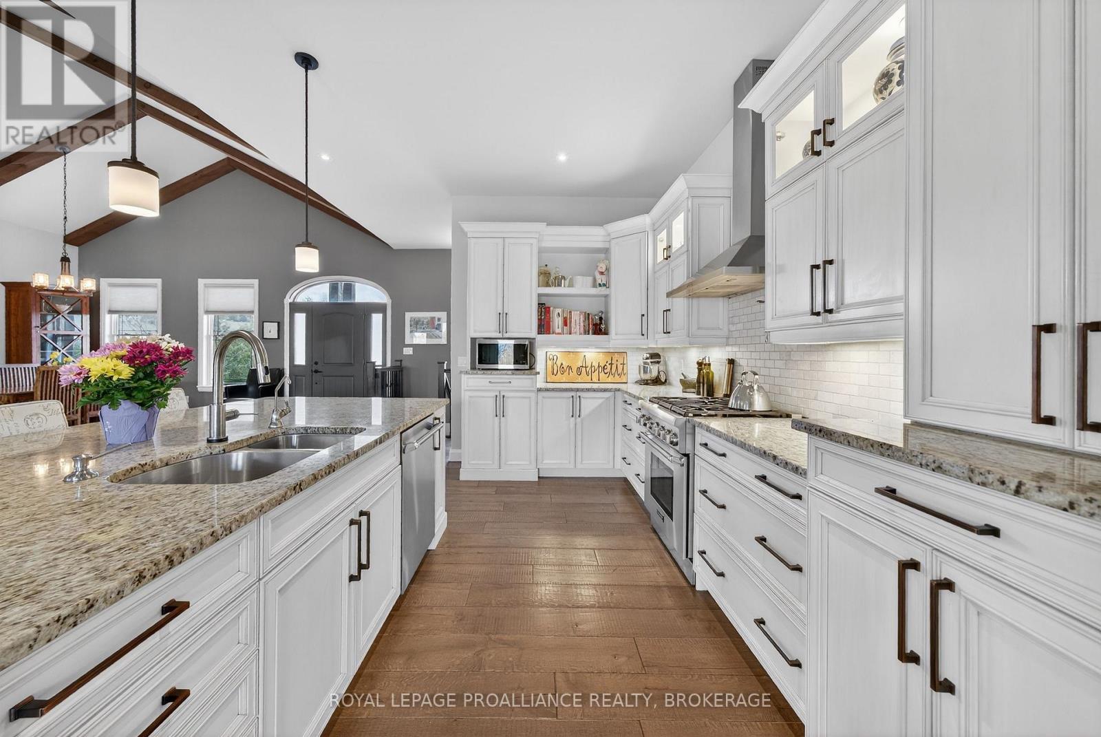 89 Gentlebreeze Drive, Belleville, Ontario  K0K 2V0 - Photo 17 - X12952432