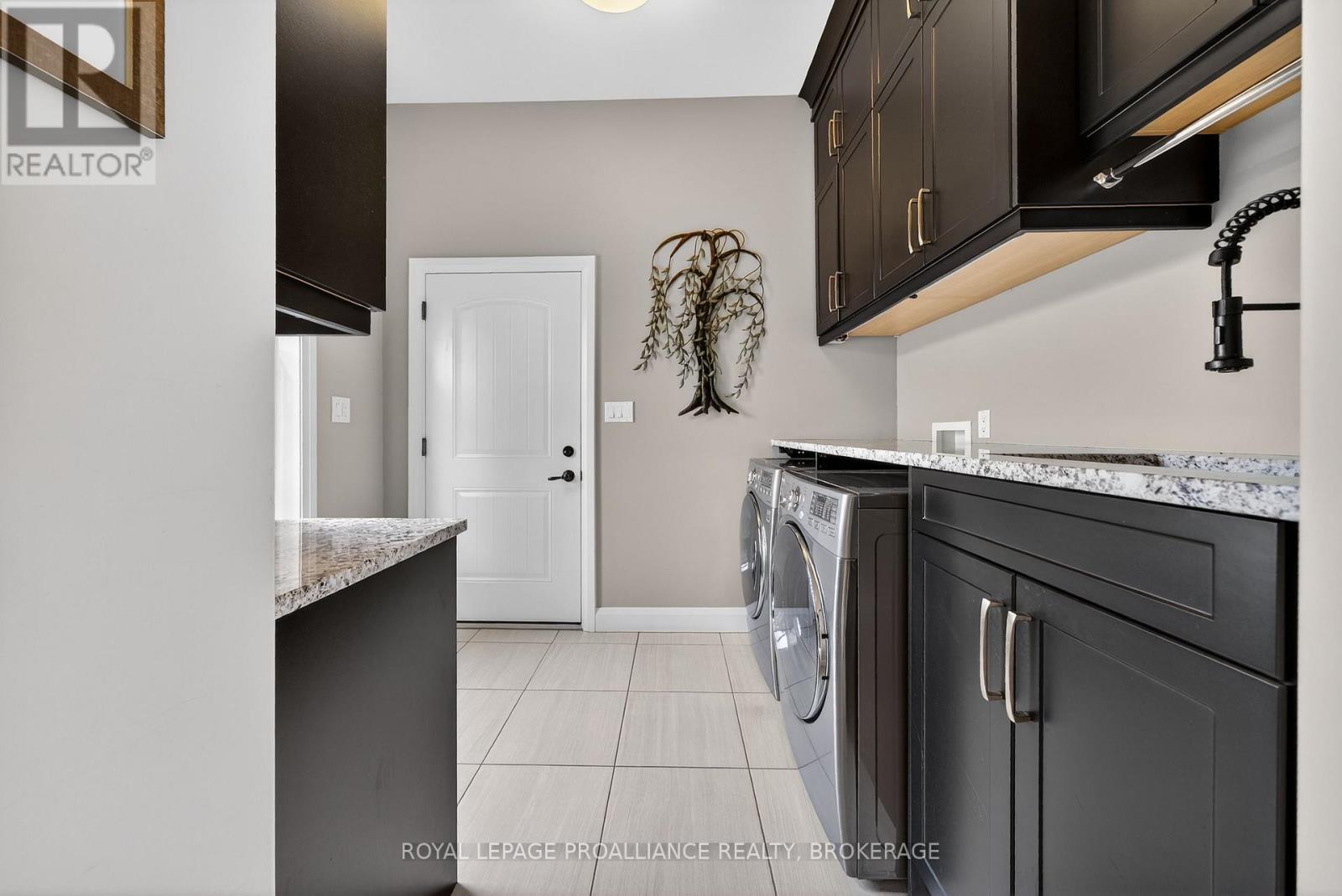 89 Gentlebreeze Drive, Belleville, Ontario  K0K 2V0 - Photo 29 - X12952432