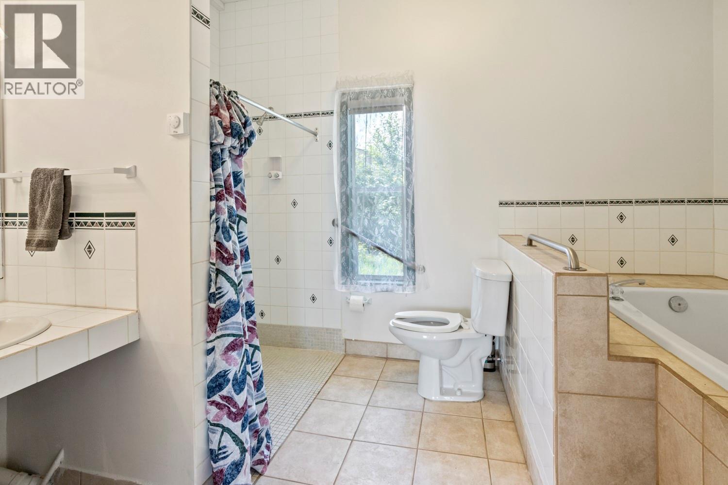 2110 30th Street, Lister, British Columbia  V0B 1G2 - Photo 22 - 10381787