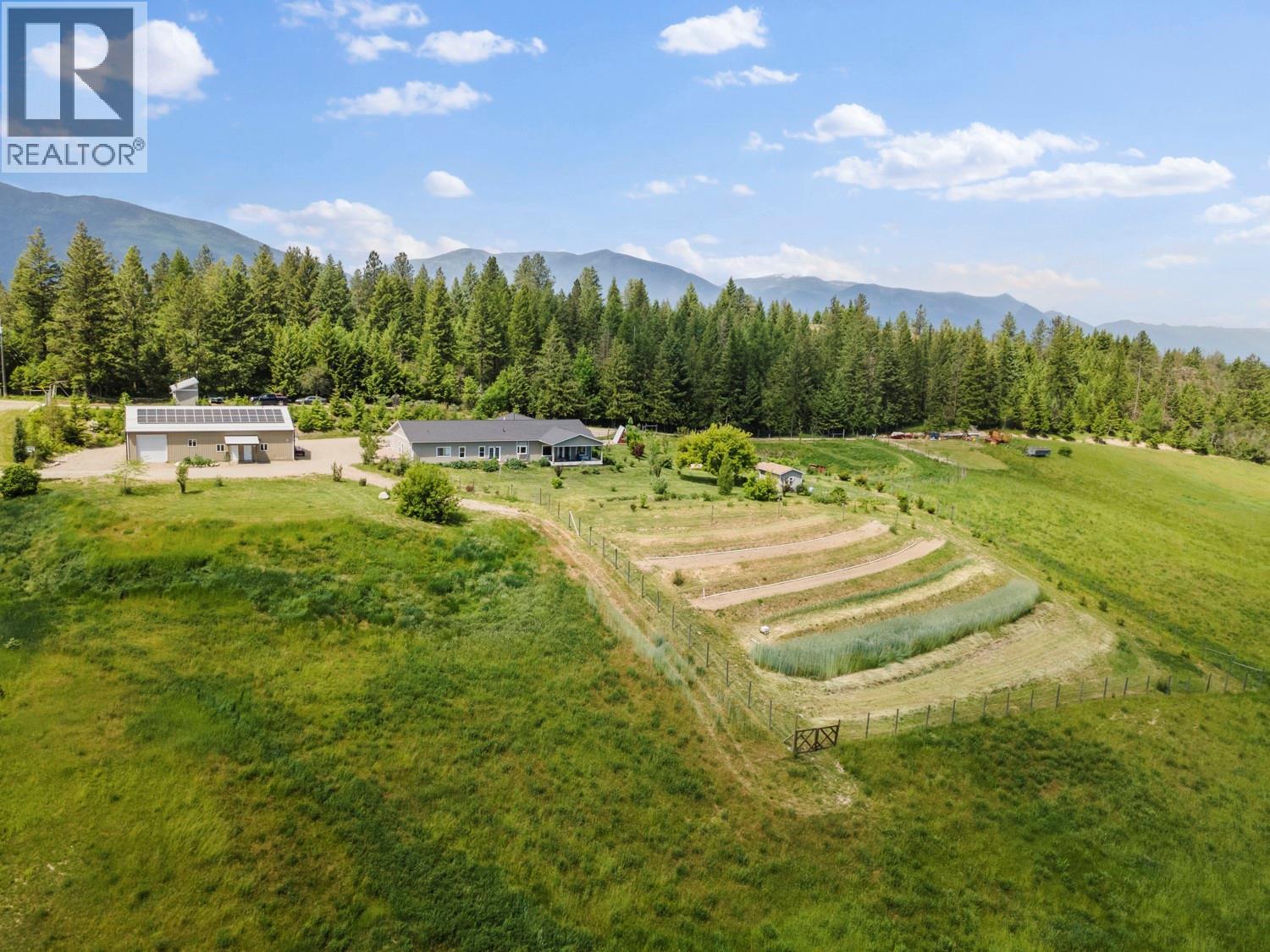 2110 30th Street, Lister, British Columbia  V0B 1G2 - Photo 5 - 10381787