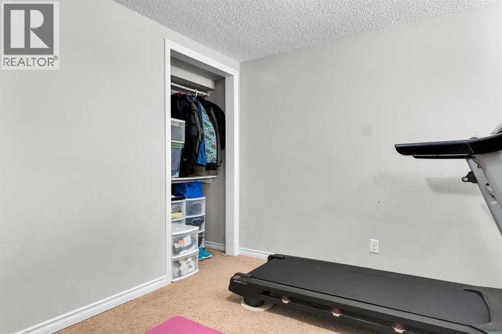 4224 Worcester Drive SW, Calgary, Alberta  T3C 3L4 - Photo 26 - A2290587