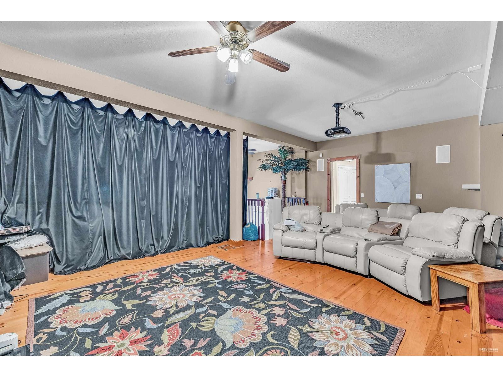 13371 21a Avenue, Surrey, British Columbia  V4A 9N1 - Photo 5 - R3105197