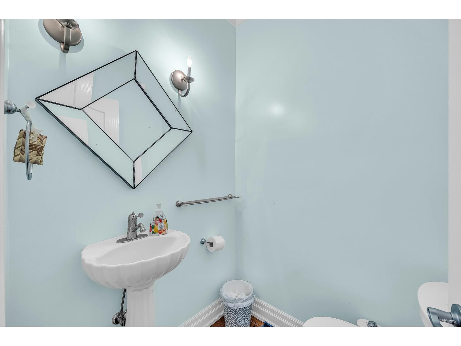 13371 21a Avenue, Surrey, British Columbia  V4A 9N1 - Photo 9 - R3105197