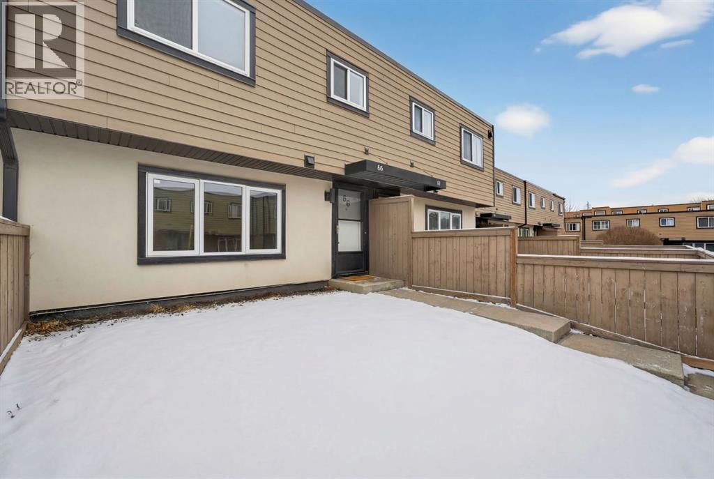 66, 3809 45 Street SW, Calgary, Alberta  T3E 3H4 - Photo 3 - A2296547