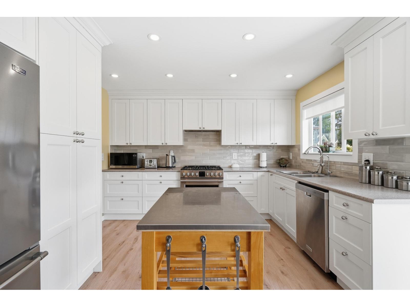 1434 Bishop Road, White Rock, British Columbia  V4B 3K5 - Photo 7 - R3105677