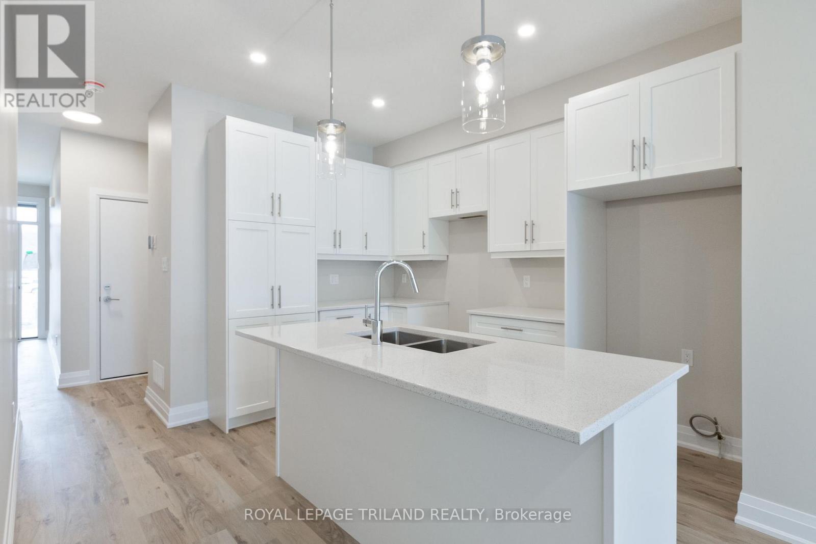 784 Banyan Lane, London North, Ontario  N6G 0A6 - Photo 6 - X12952528