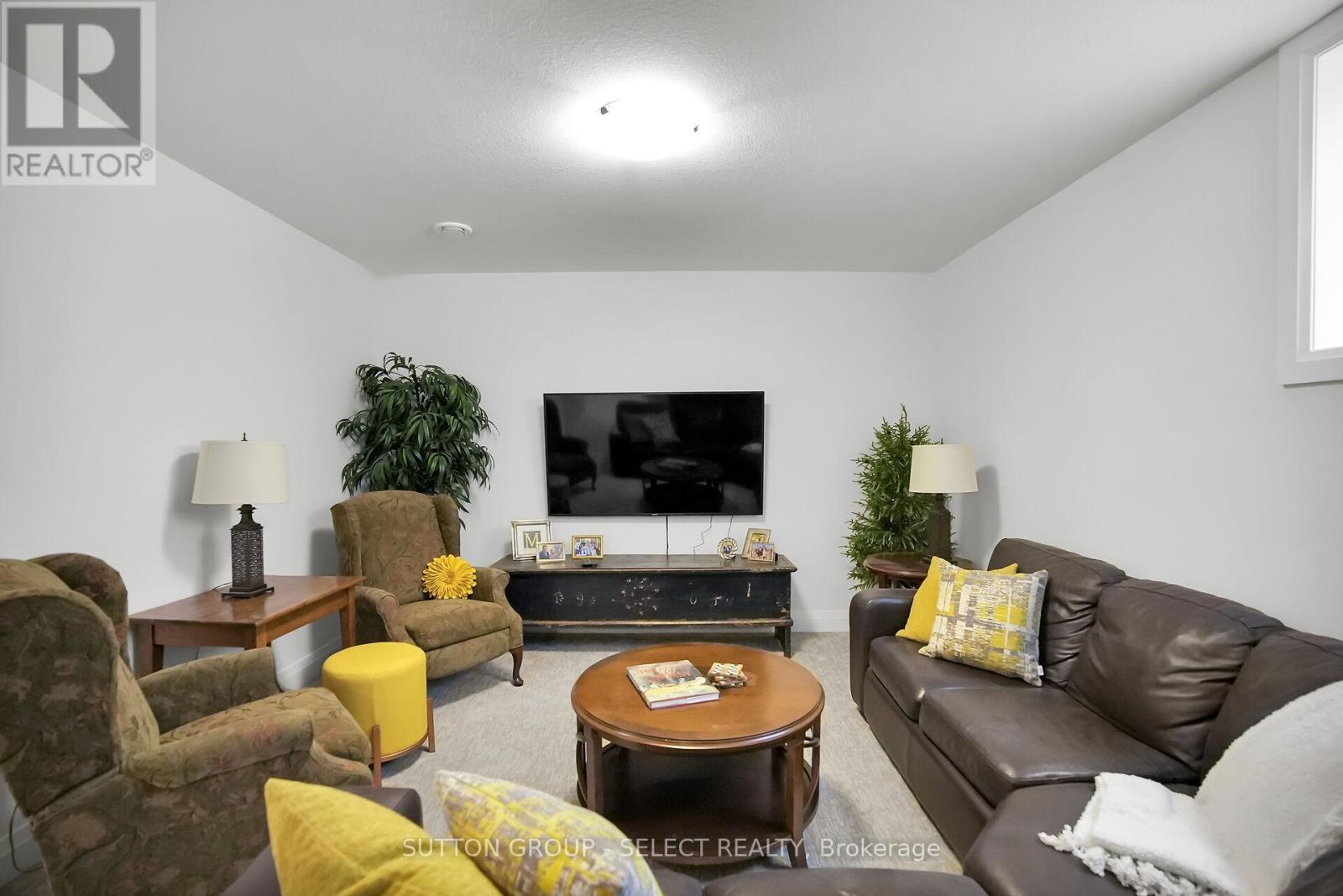 1894 Fountain Grass Drive, London South, Ontario  N6K 4P9 - Photo 32 - X12952576