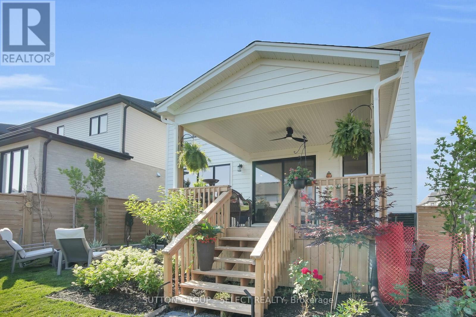 1894 Fountain Grass Drive, London South, Ontario  N6K 4P9 - Photo 40 - X12952576