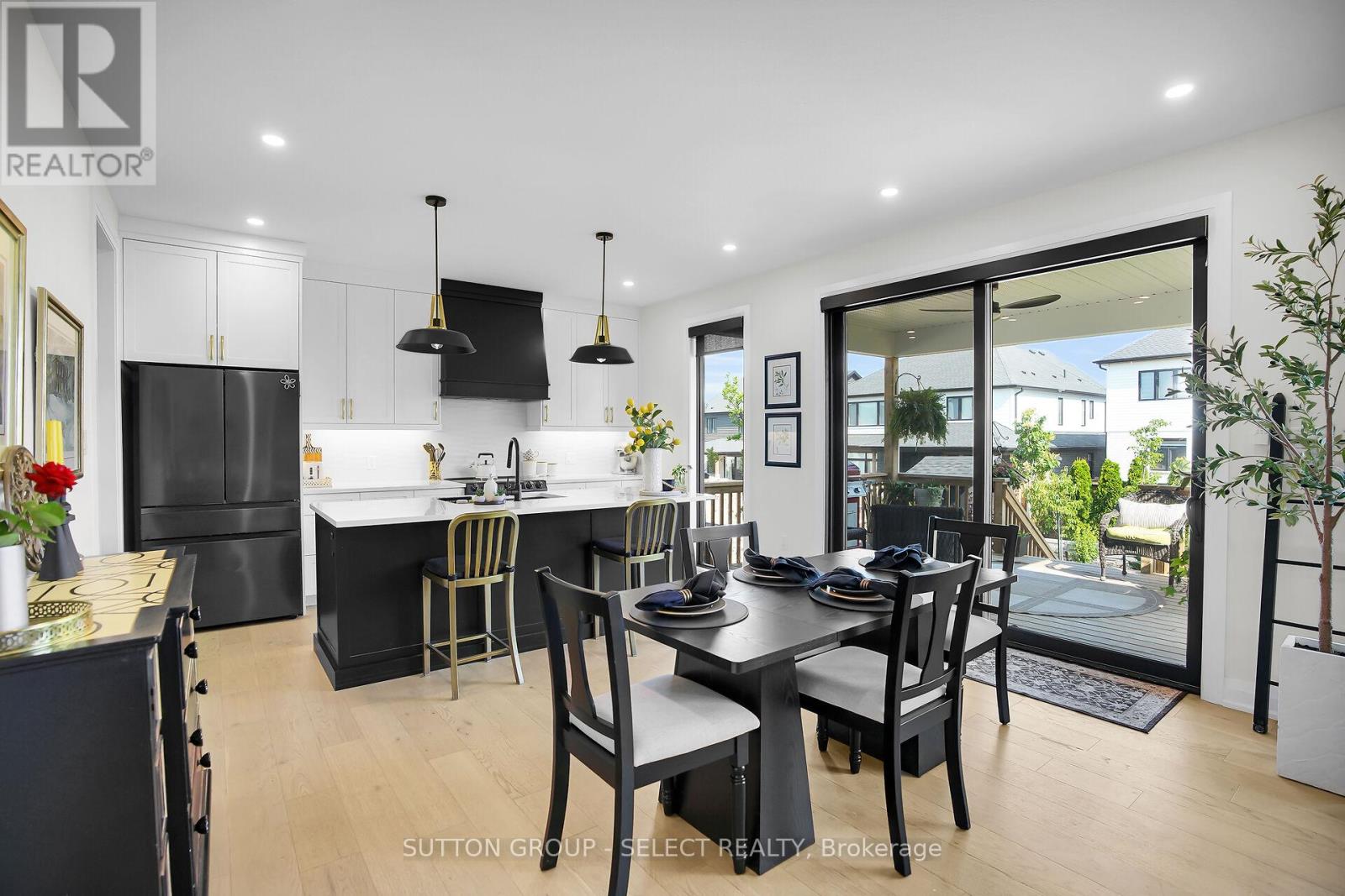 1894 Fountain Grass Drive, London South, Ontario  N6K 4P9 - Photo 9 - X12952576