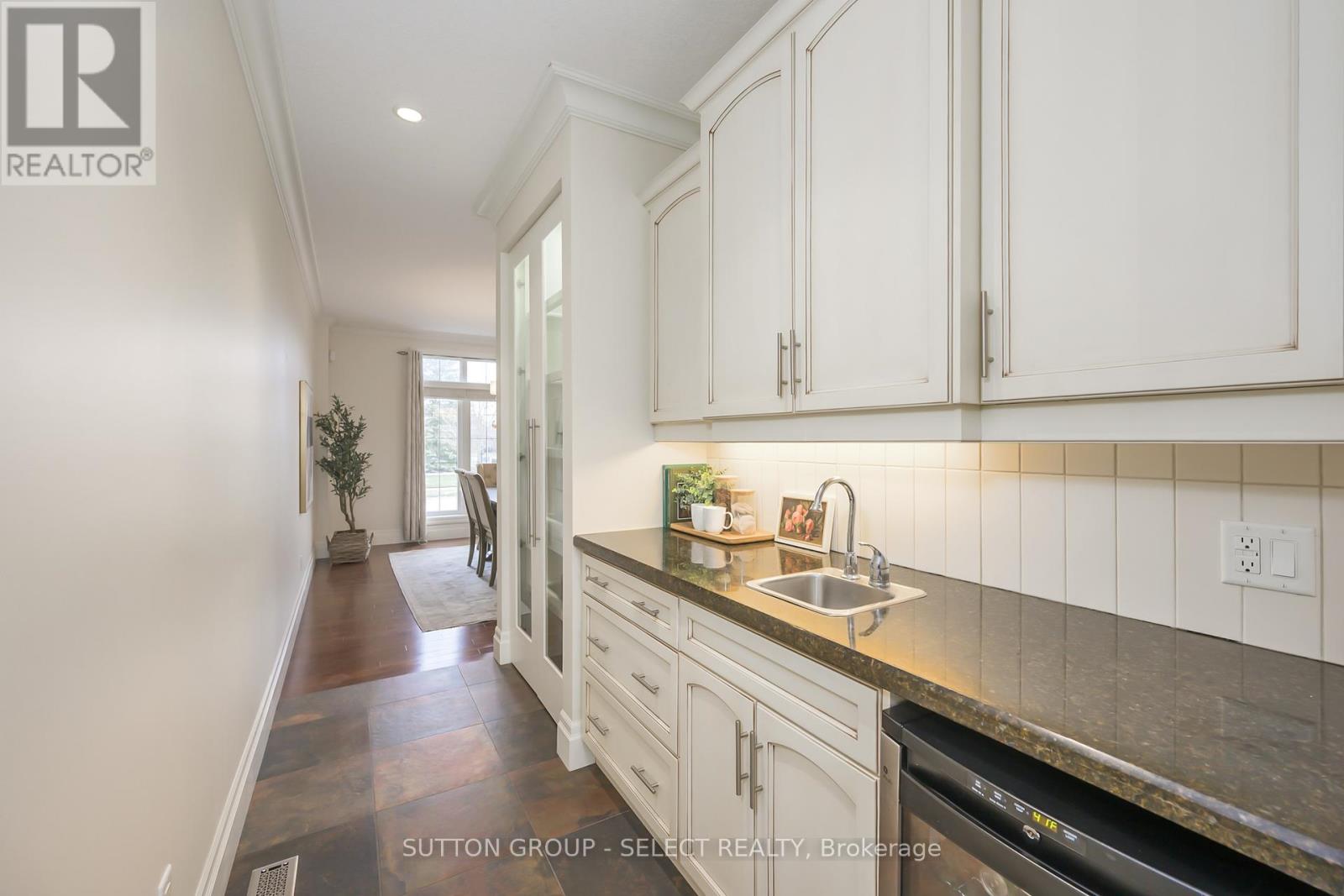 1615 Wickerson Gate, London South (South K), Ontario  N6K 0C3 - Photo 7 - X12952592