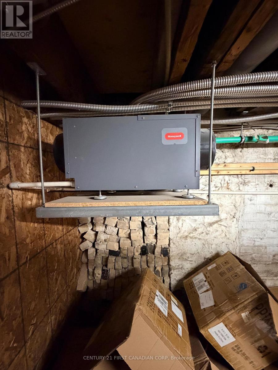 Unit B - 189 Dundas Street, London East, Ontario  N6A 1G4 - Photo 9 - X12952680