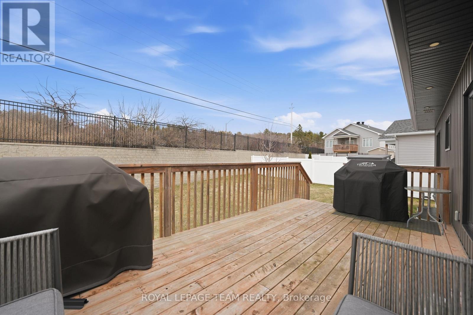 757 Meadowridge Circle, Ottawa, Ontario  K0A 1L0 - Photo 48 - X12952686