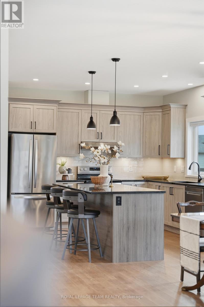 757 Meadowridge Circle, Ottawa, Ontario  K0A 1L0 - Photo 8 - X12952686