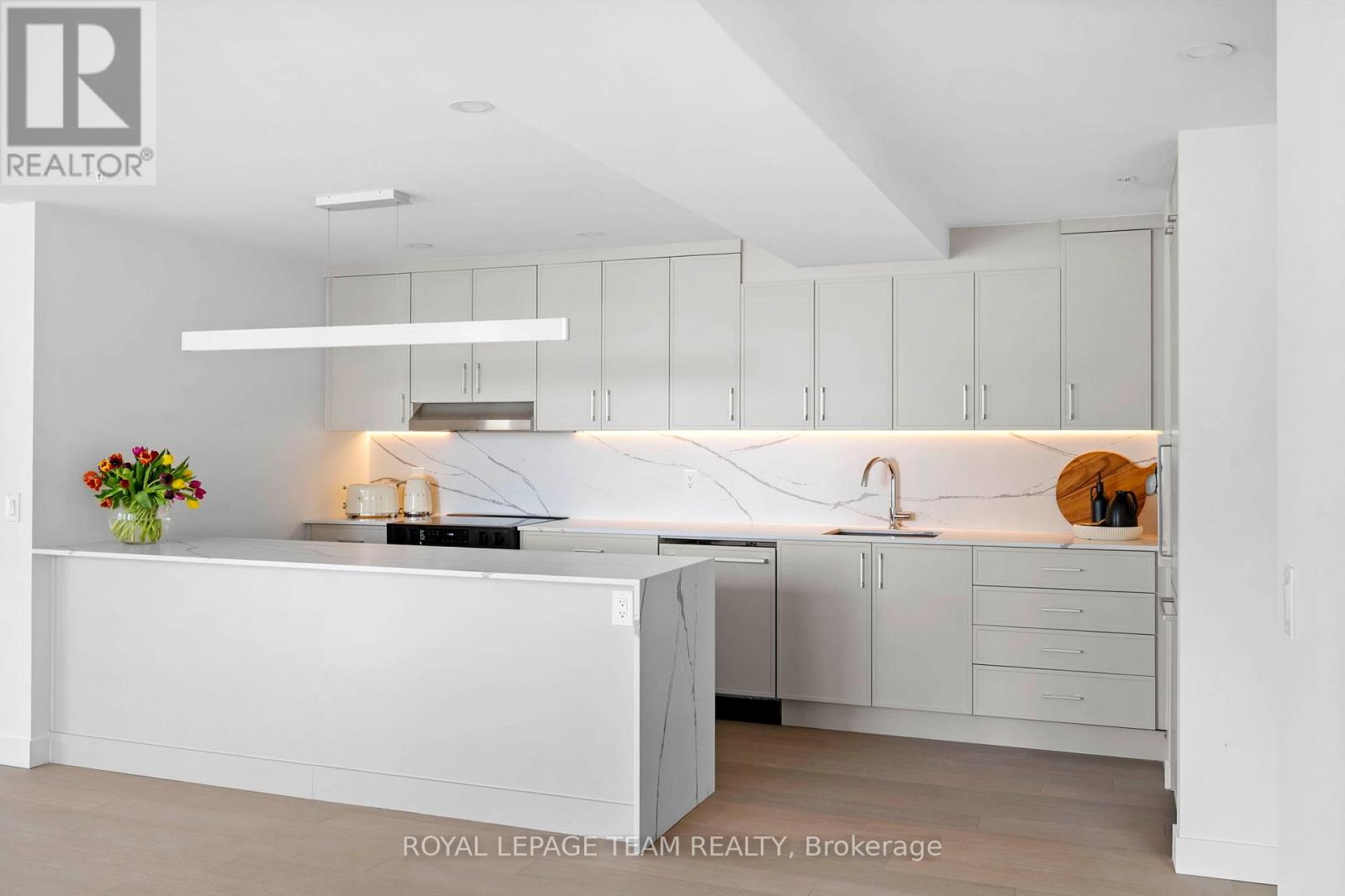 507 - 398 Roosevelt Avenue, Ottawa, Ontario  K2A 1Z3 - Photo 12 - X12952726