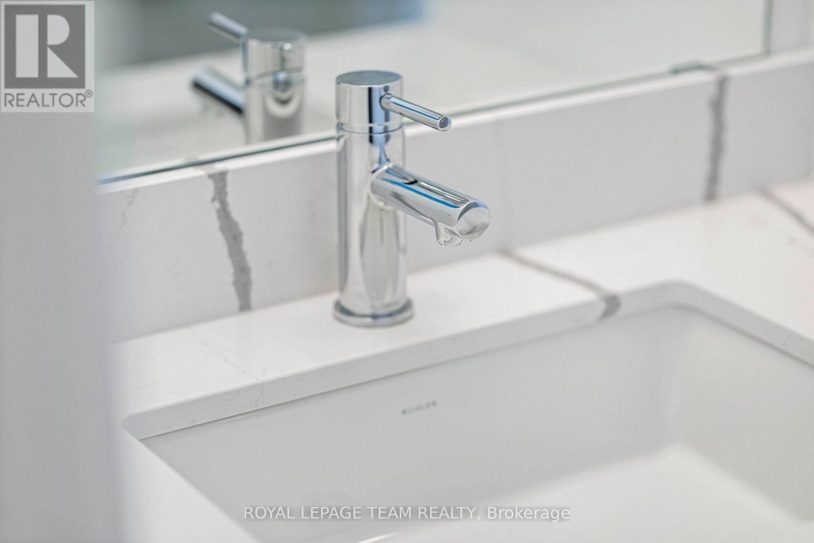 507 - 398 Roosevelt Avenue, Ottawa, Ontario  K2A 1Z3 - Photo 18 - X12952726