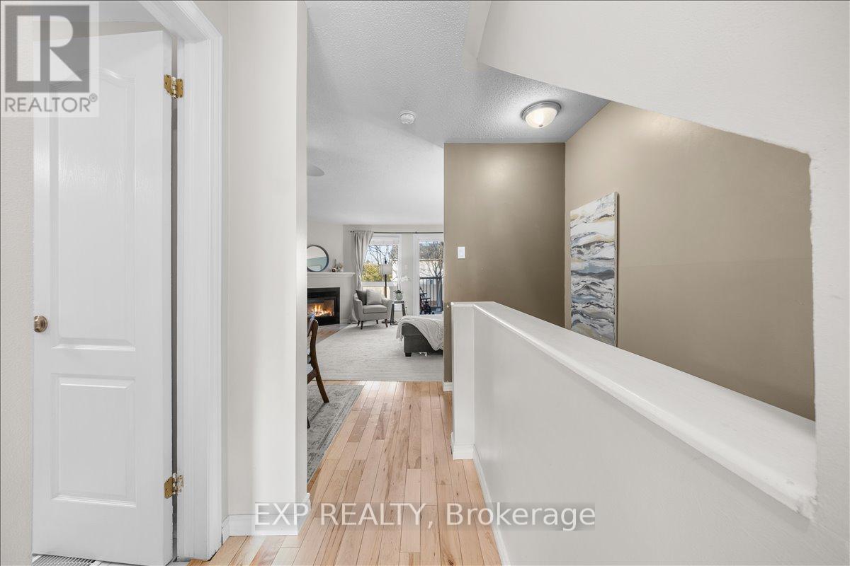 6287 Tealwood Place, Ottawa, Ontario  K1C 7J9 - Photo 5 - X12952782