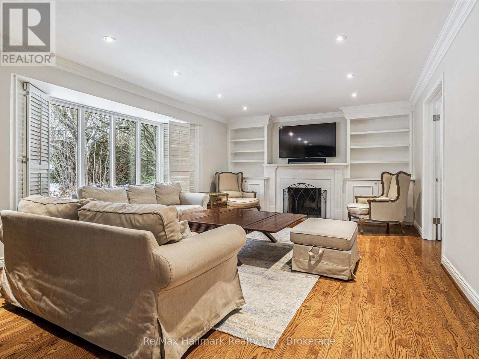 1188 Carey Road, Oakville, Ontario  L6J 2E4 - Photo 3 - W12952540