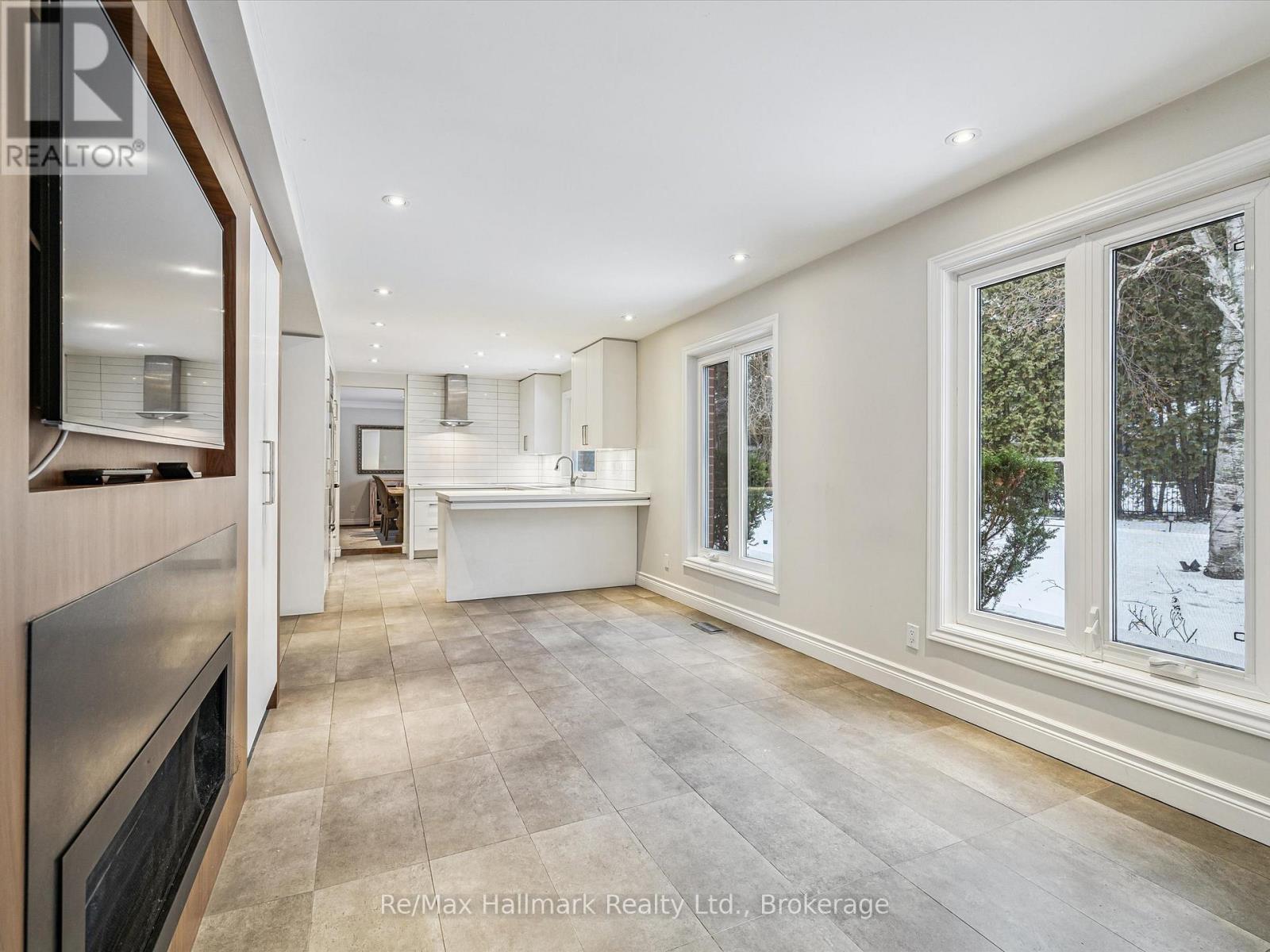 1188 Carey Road, Oakville, Ontario  L6J 2E4 - Photo 9 - W12952540