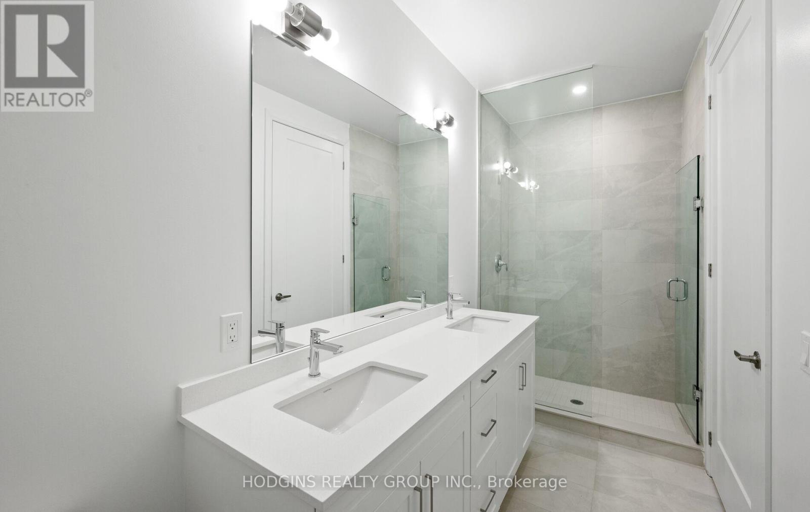 106 - 1035 Southdown Road, Mississauga, Ontario  L5J 0A2 - Photo 21 - W12931076