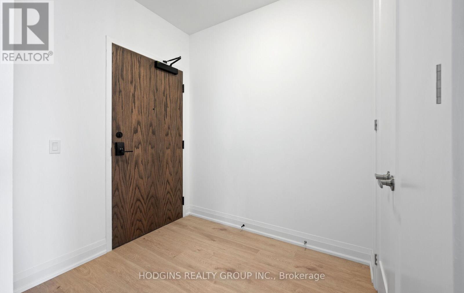 106 - 1035 Southdown Road, Mississauga, Ontario  L5J 0A2 - Photo 6 - W12931076