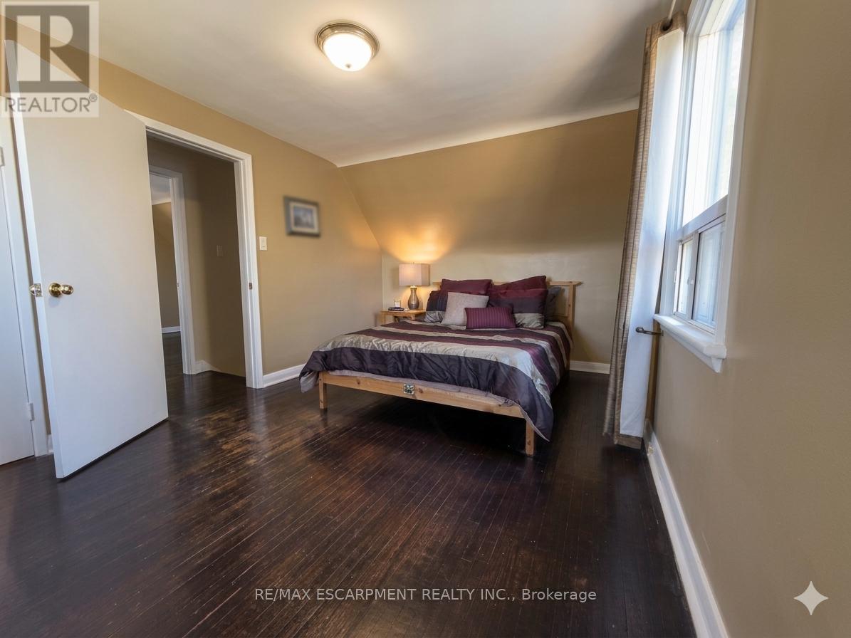 776 Britannia Avenue, Hamilton, Ontario  L8H 2B5 - Photo 11 - X12951994