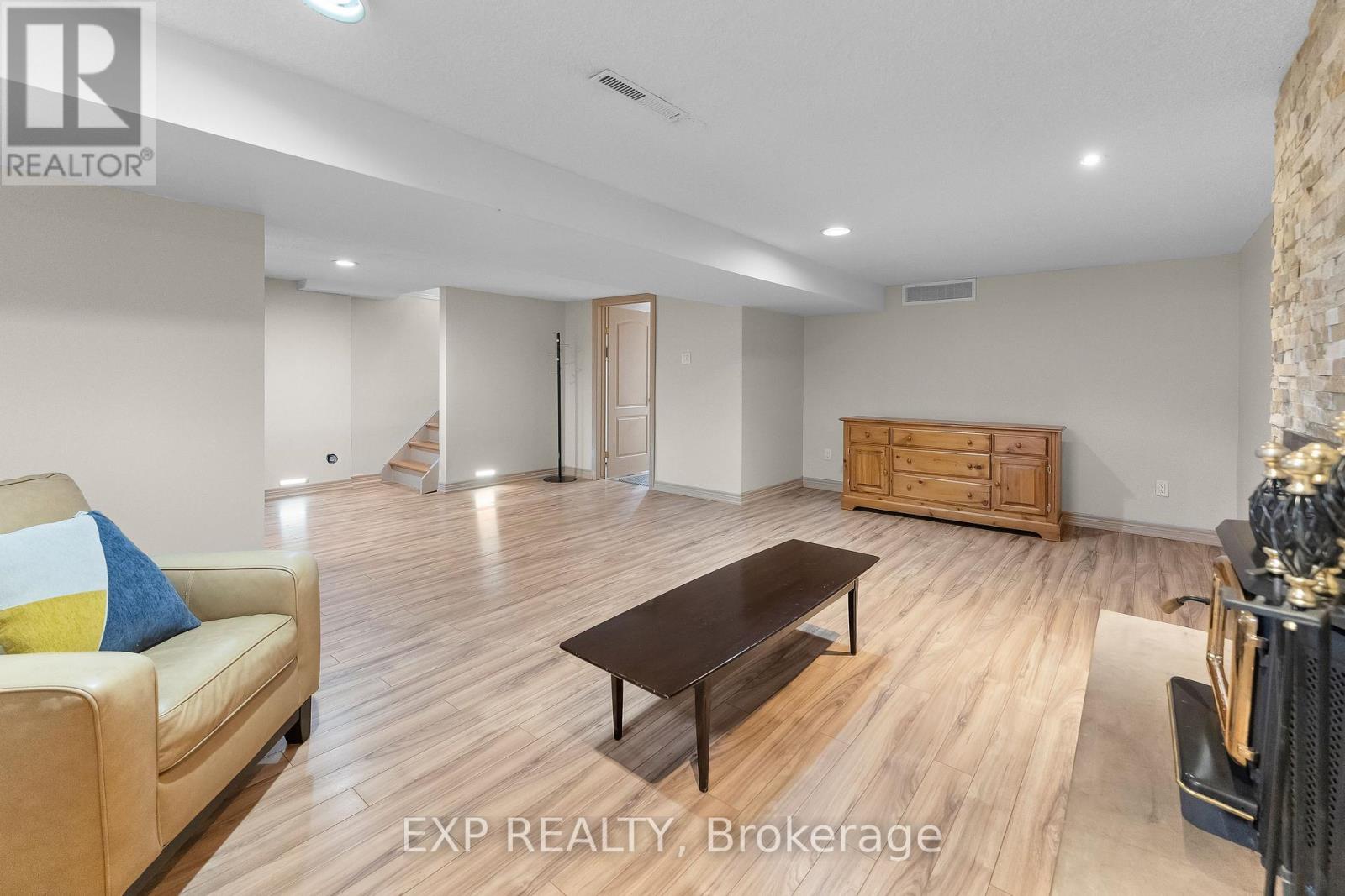 7260 Casey Street, Niagara Falls, Ontario  L2J 3R3 - Photo 25 - X12952438