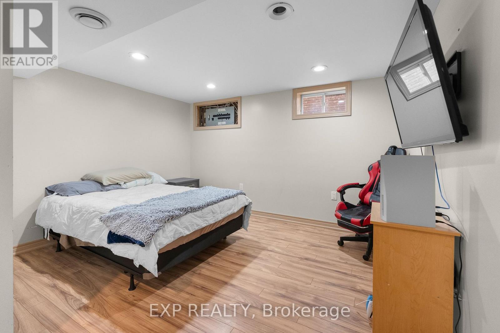 7260 Casey Street, Niagara Falls, Ontario  L2J 3R3 - Photo 31 - X12952438