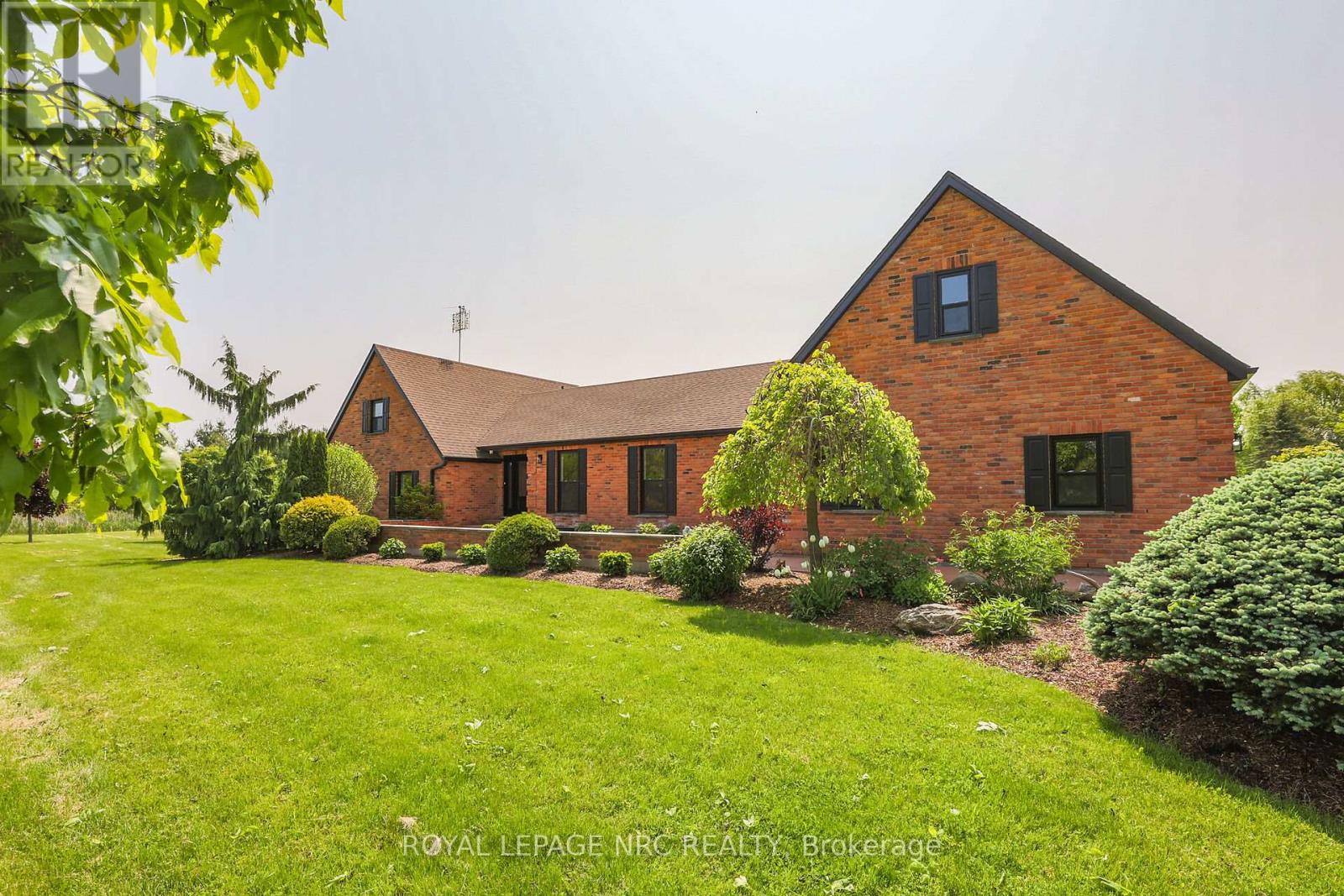 2021 Victoria Avenue, Pelham, Ontario  L0S 1C0 - Photo 3 - X12952556