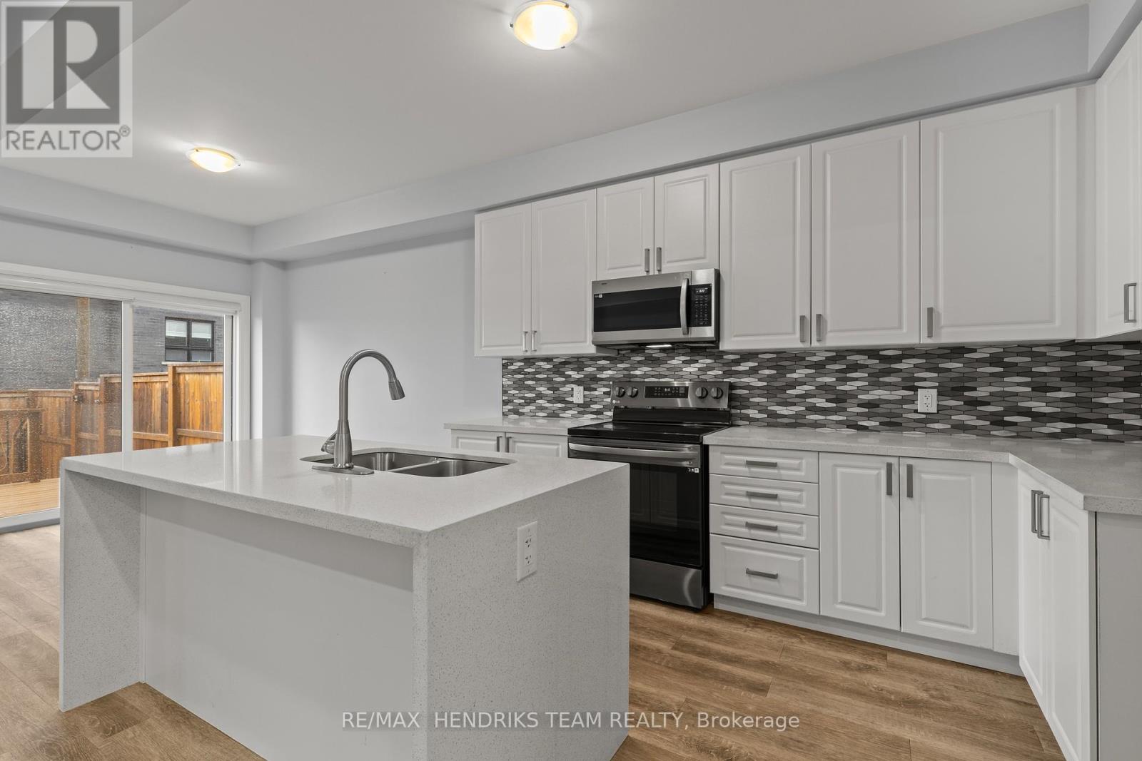 6649 Cropp Street, Niagara Falls, Ontario  L2E 0B7 - Photo 17 - X12952562