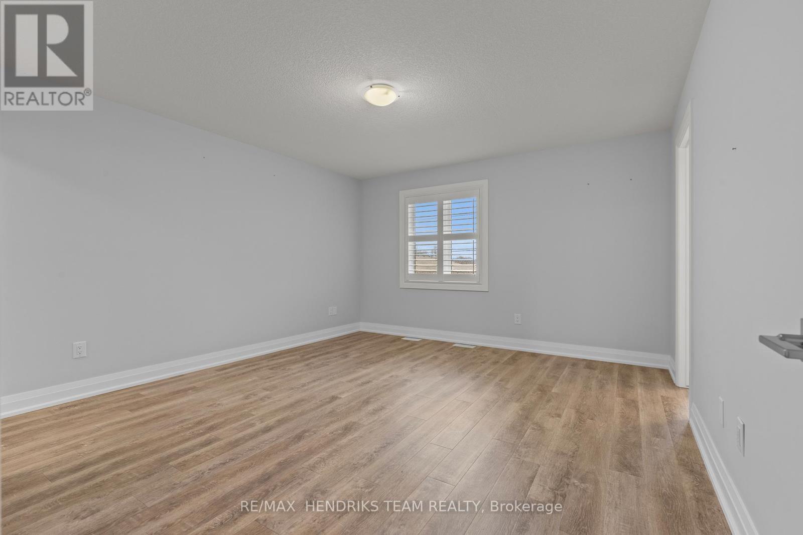 6649 Cropp Street, Niagara Falls, Ontario  L2E 0B7 - Photo 22 - X12952562