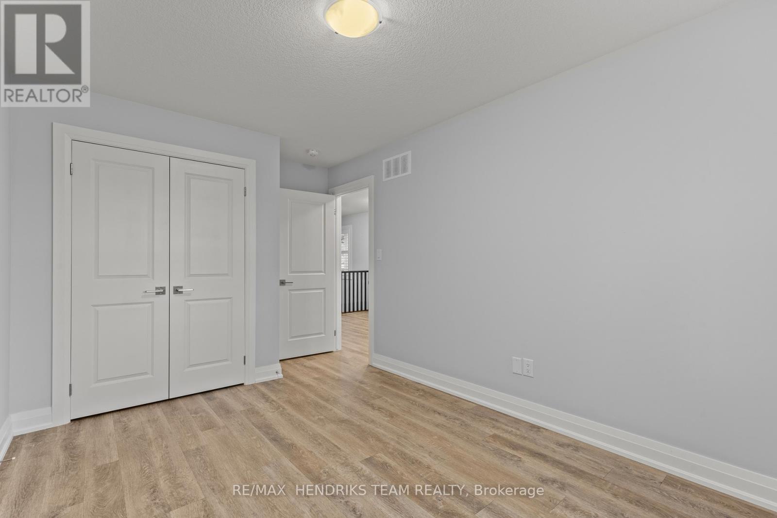 6649 Cropp Street, Niagara Falls, Ontario  L2E 0B7 - Photo 28 - X12952562