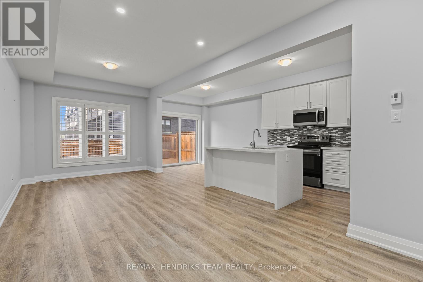 6649 Cropp Street, Niagara Falls, Ontario  L2E 0B7 - Photo 7 - X12952562