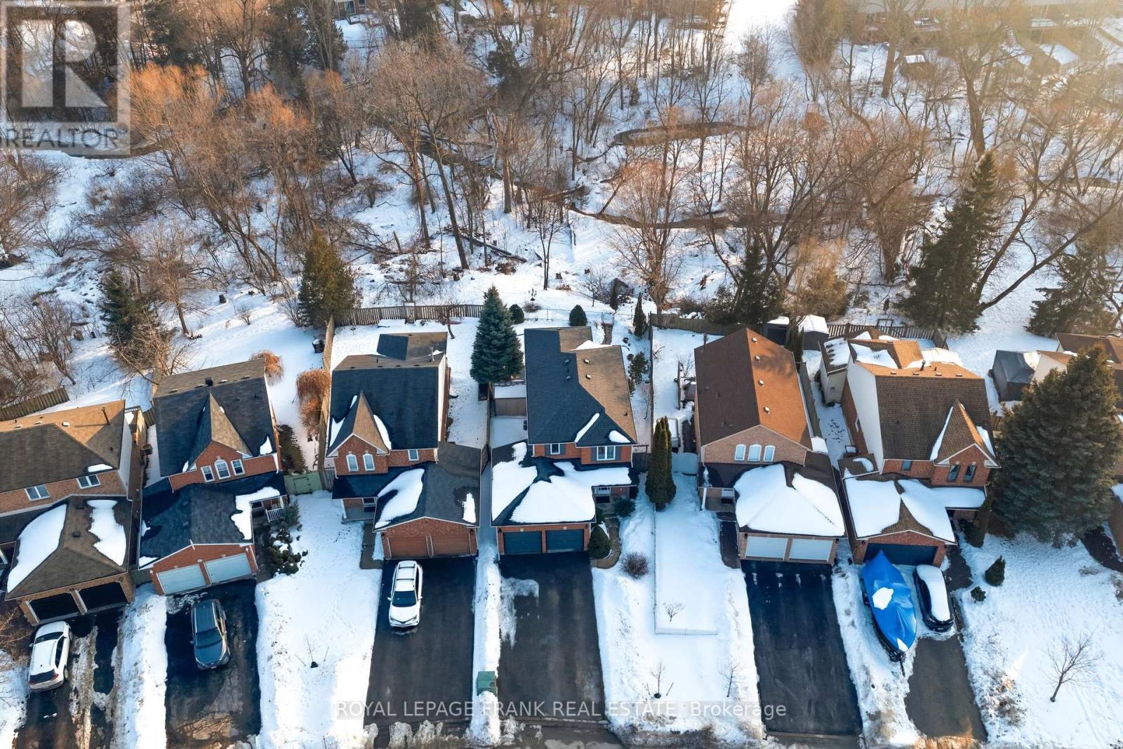 9 Royal Pines Court, Clarington, Ontario  L1C 4P4 - Photo 2 - E12952426