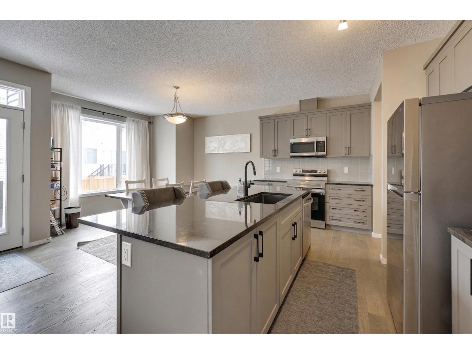 2031 207 St Nw, Edmonton, Alberta  T6M 1R7 - Photo 9 - E4472218