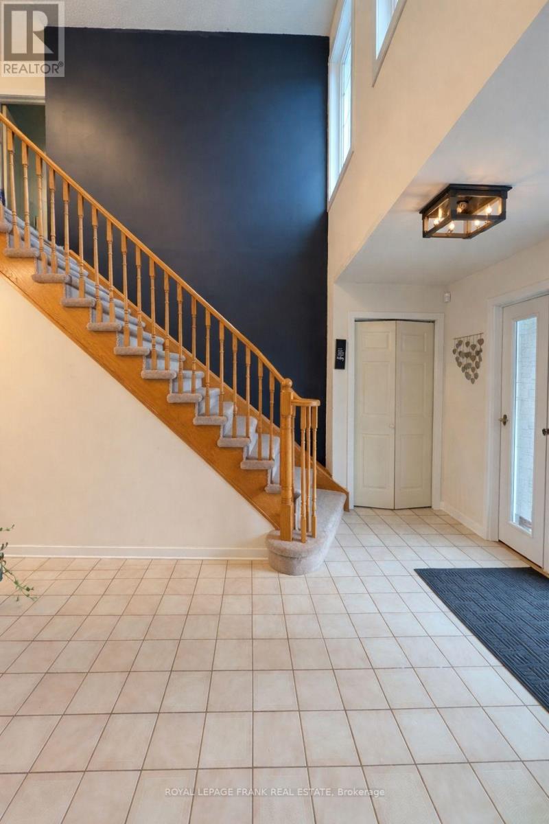 588 Carlisle Street, Cobourg, Ontario  K9A 1X6 - Photo 6 - X12952480