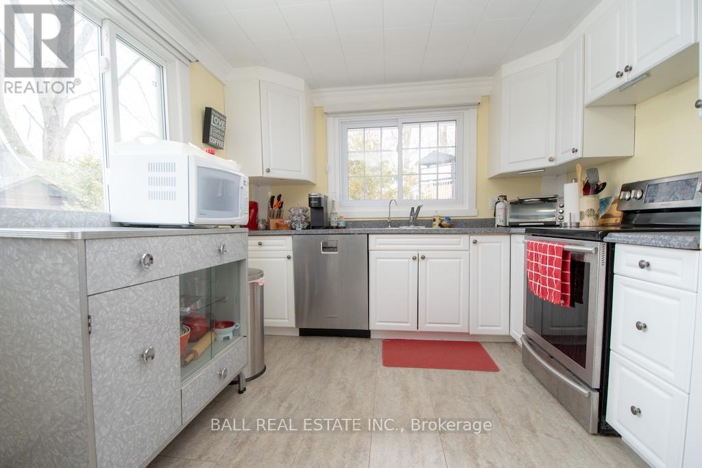 58 Woodland Trail, Trent Lakes, Ontario  K0L 1J0 - Photo 14 - X12952514