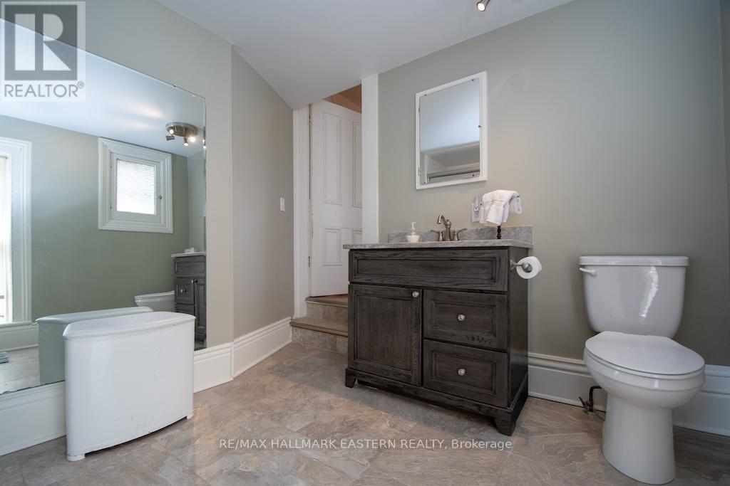 813 Water St. & 11 Argyle Street, Peterborough, Ontario  K9H 3N7 - Photo 11 - X12952654