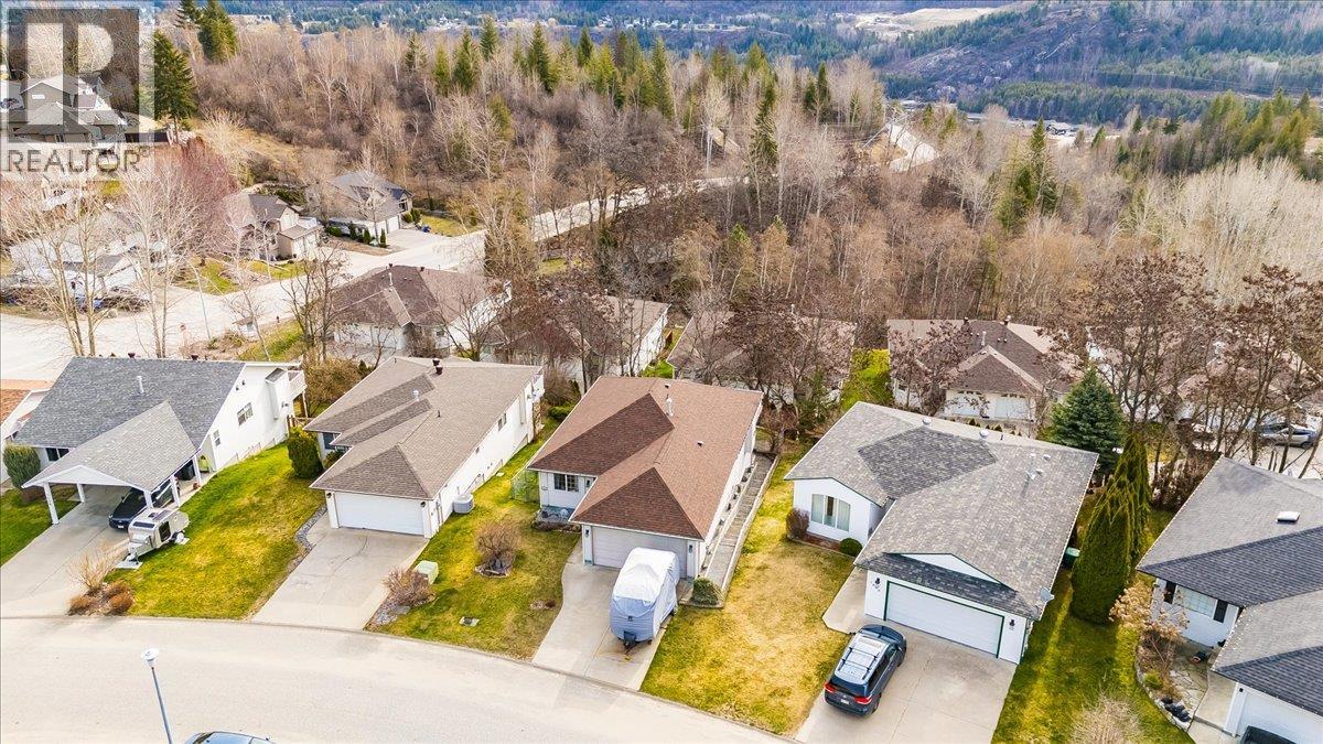 1448 Emerald Crescent, Castlegar, British Columbia  V1N 4W2 - Photo 55 - 10381820