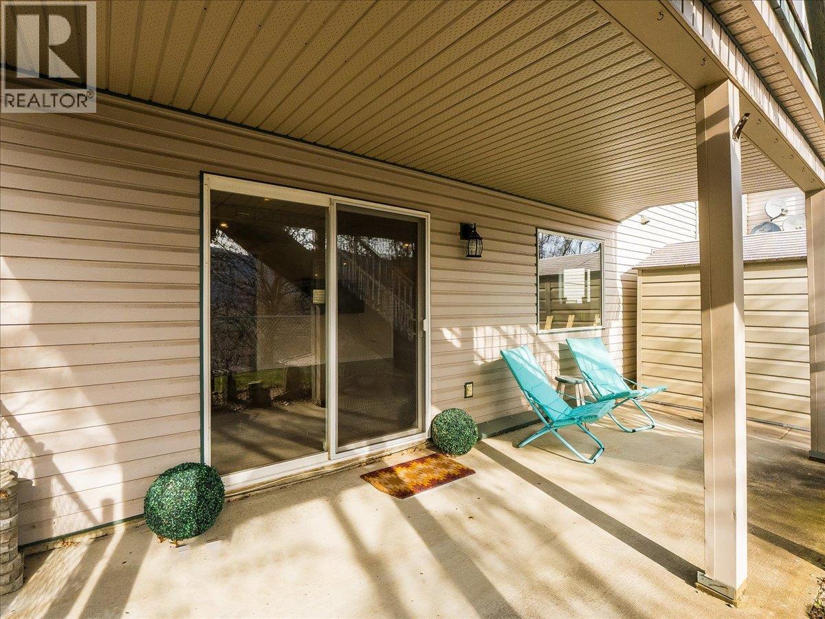 1448 Emerald Crescent, Castlegar, British Columbia  V1N 4W2 - Photo 41 - 10381820