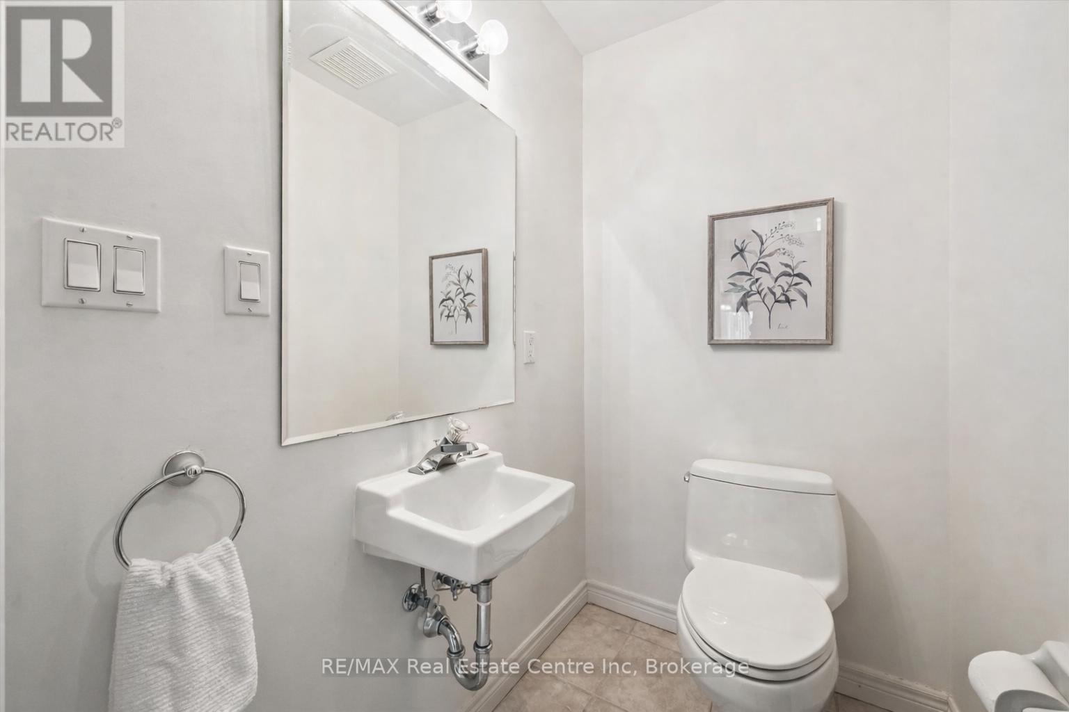 1 Thornton Street, Guelph, Ontario  N1E 7B4 - Photo 13 - X12952412