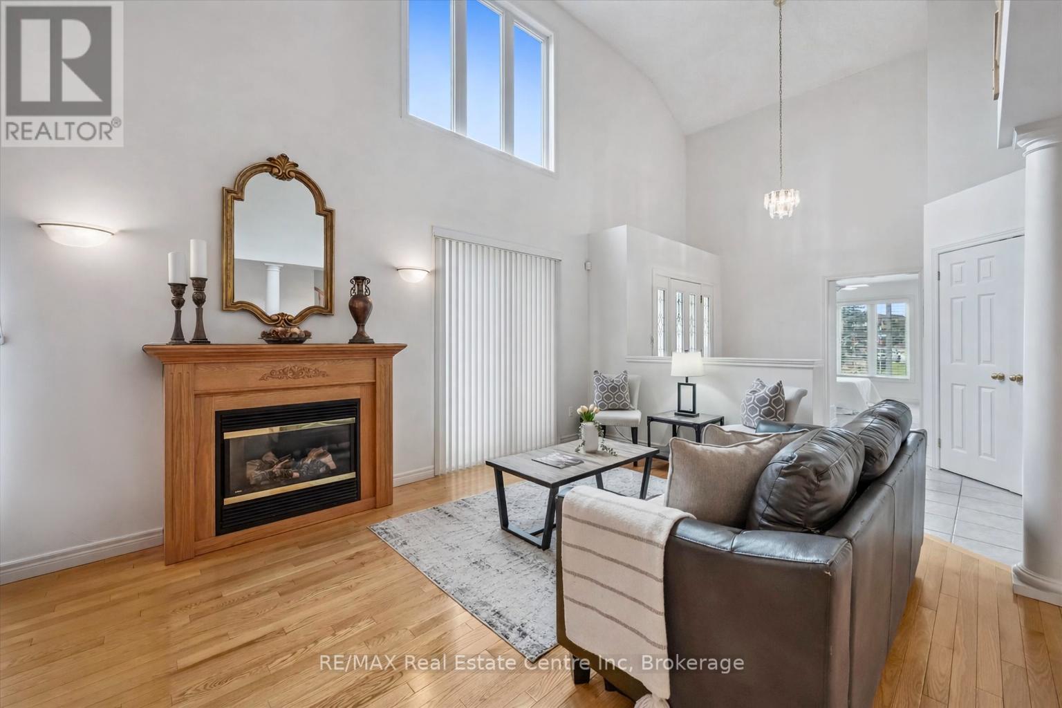 1 Thornton Street, Guelph, Ontario  N1E 7B4 - Photo 5 - X12952412