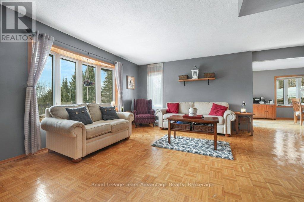 12 Taylor Crescent, Mcdougall, Ontario  P2A 2W9 - Photo 14 - X12952590