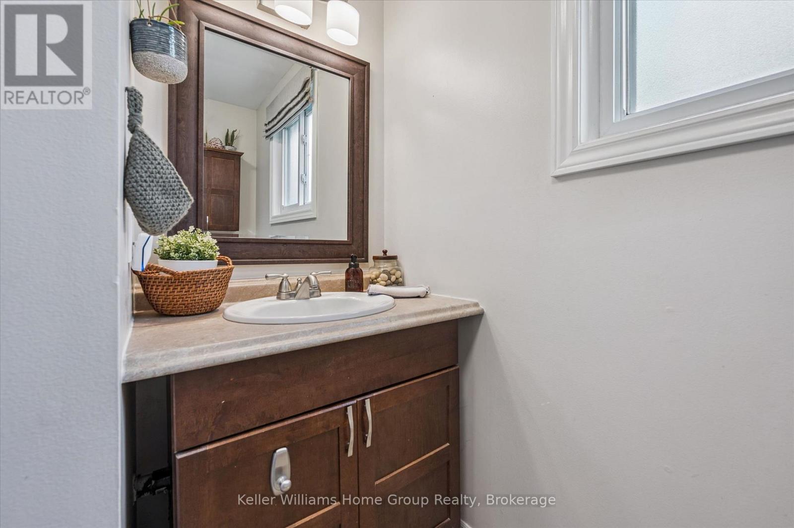 856 Gzowski Street, Centre Wellington, Ontario  N1M 3L4 - Photo 21 - X12952630