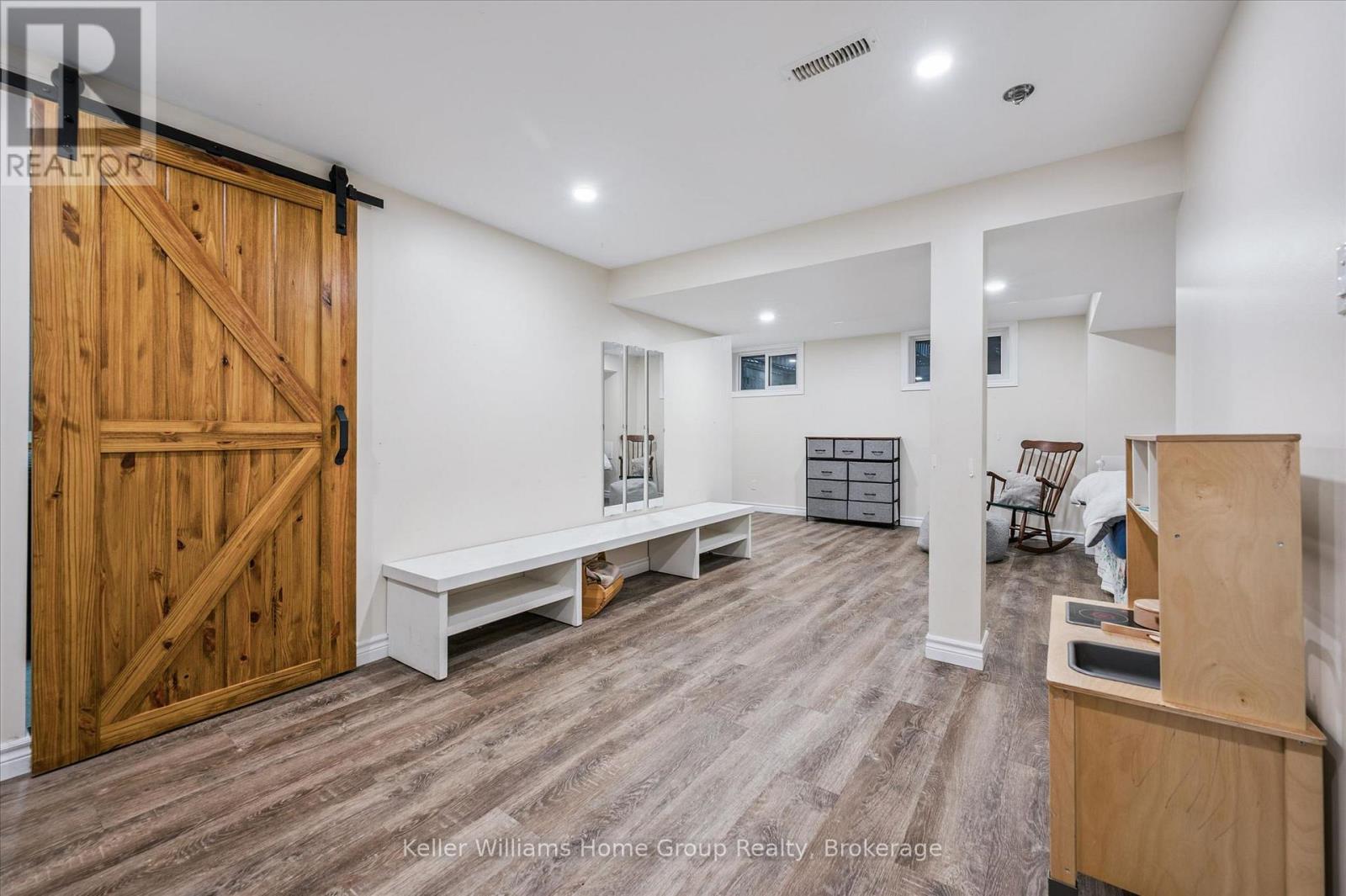 856 Gzowski Street, Centre Wellington, Ontario  N1M 3L4 - Photo 24 - X12952630