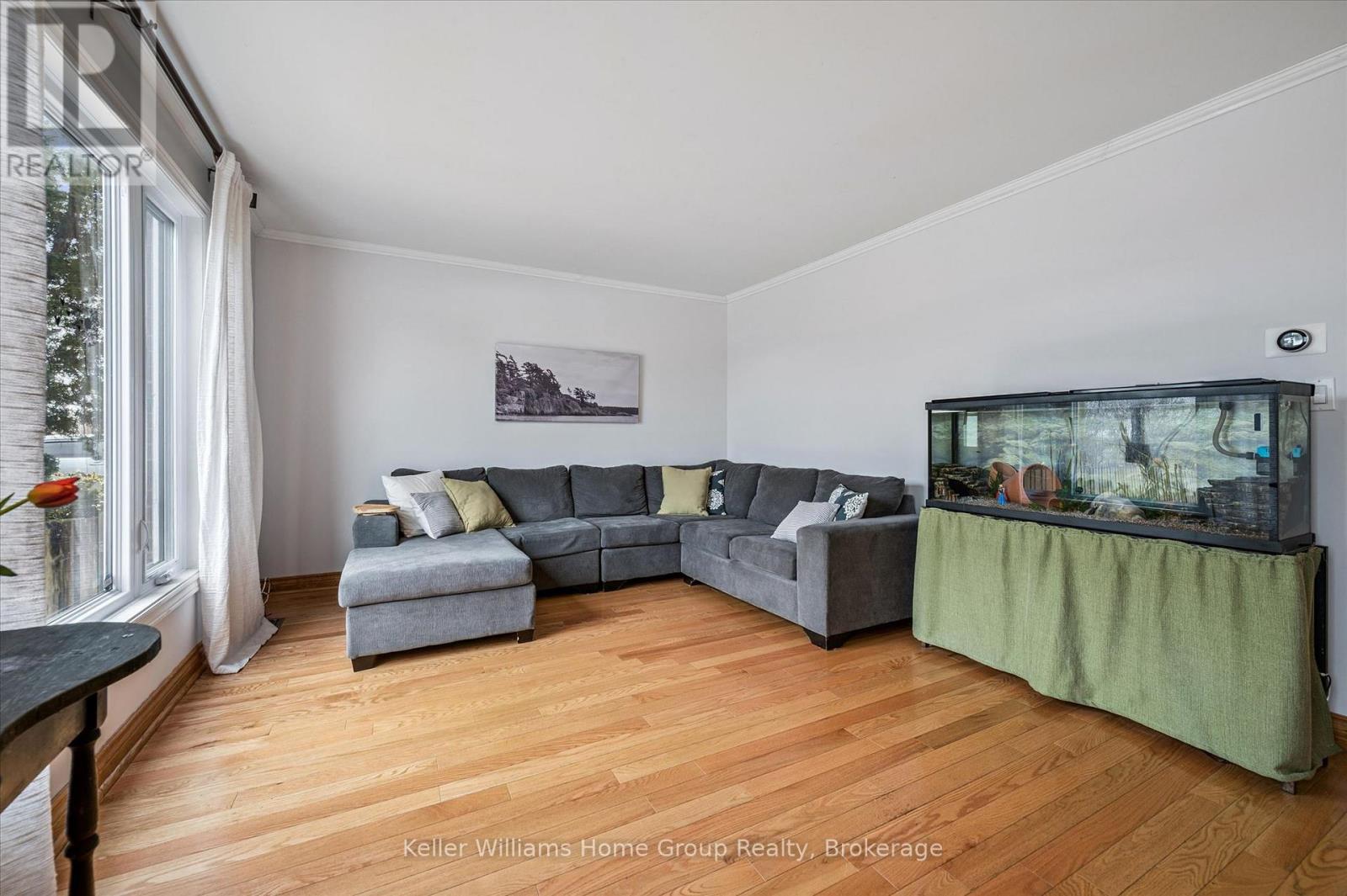 856 Gzowski Street, Centre Wellington, Ontario  N1M 3L4 - Photo 7 - X12952630