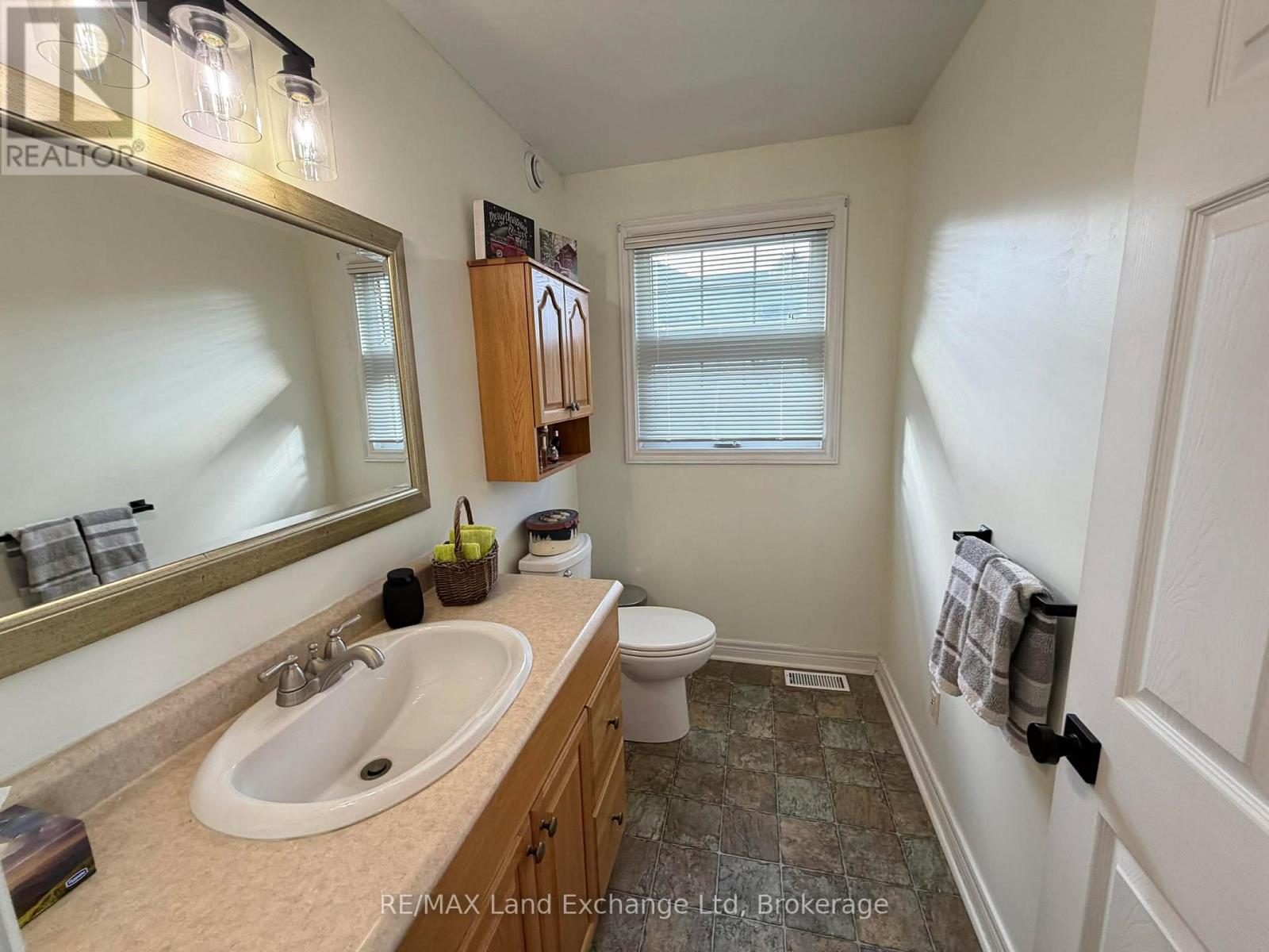 122 James Street, Arran-Elderslie, Ontario  N0G 2N0 - Photo 18 - X12952644